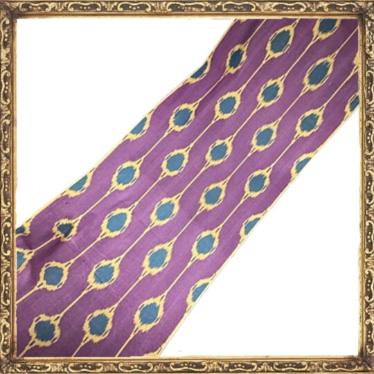 Ikat violet