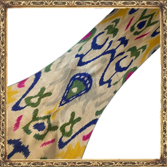 Textile ikat multicolore vibrant