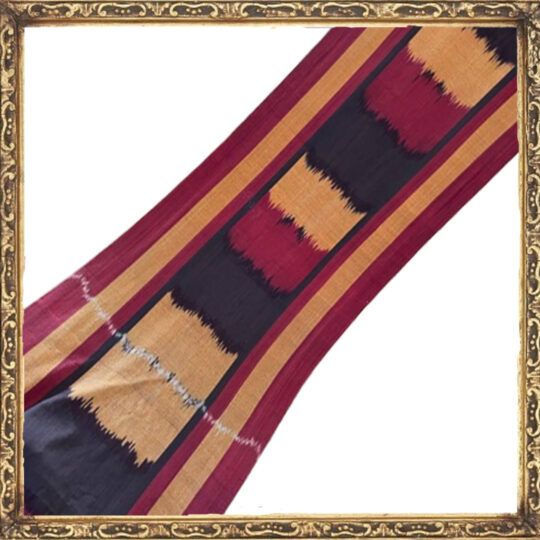 Tela Ikat Oro-Rojo