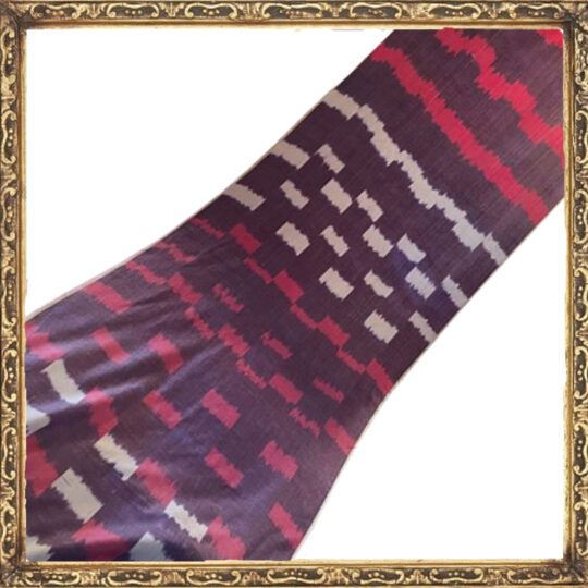 Ikat de algodón tejido tradicional