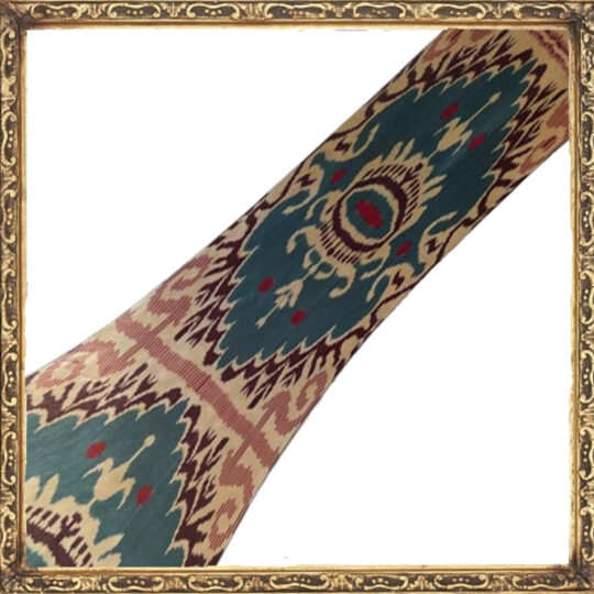 Textile ikat à grand motif