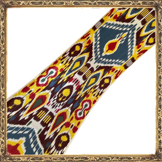 Textile ikat figuré
